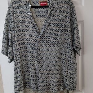 Wrangler Men's Blue and Cream Casual Shirt